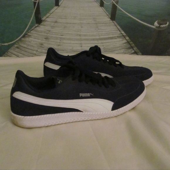 Puma sneakers size 12 - Picture 1 of 4